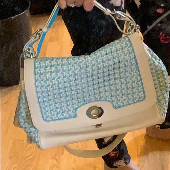 Coach Handbags - Leather Coach shoulder handbag and crossbody.